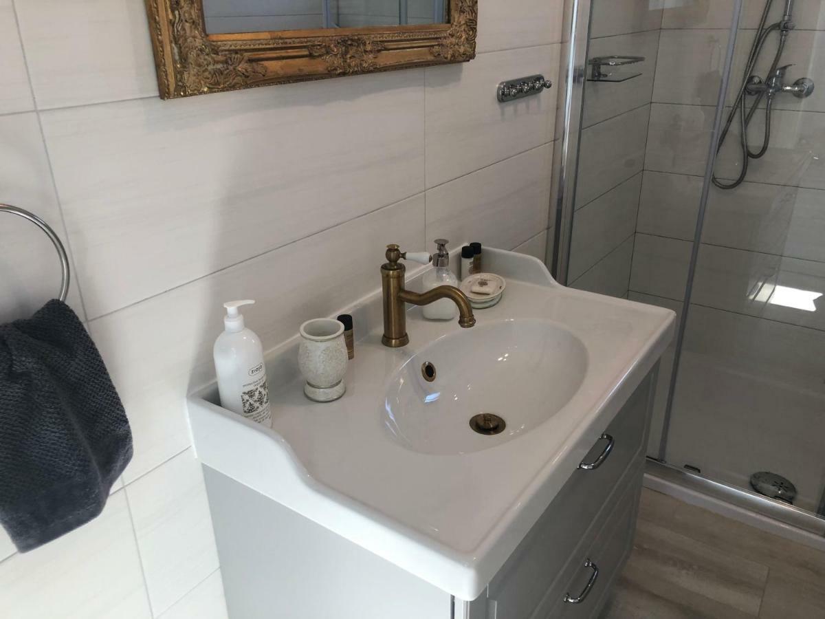 Sweet Suite With Free Private Parking PUY Exterior foto